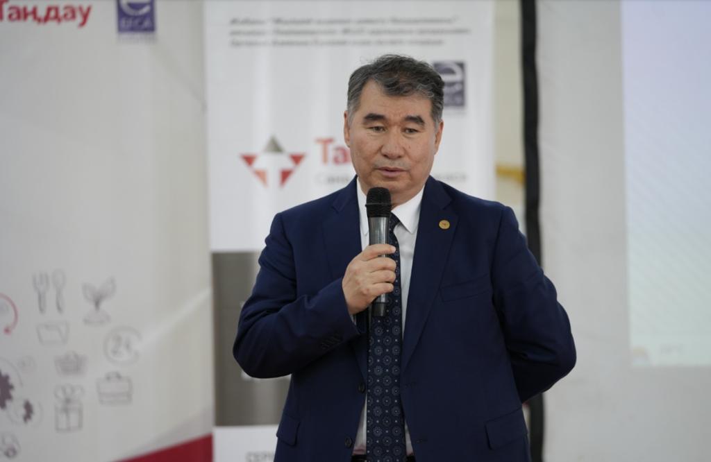 Куанышкерей Мухтаров