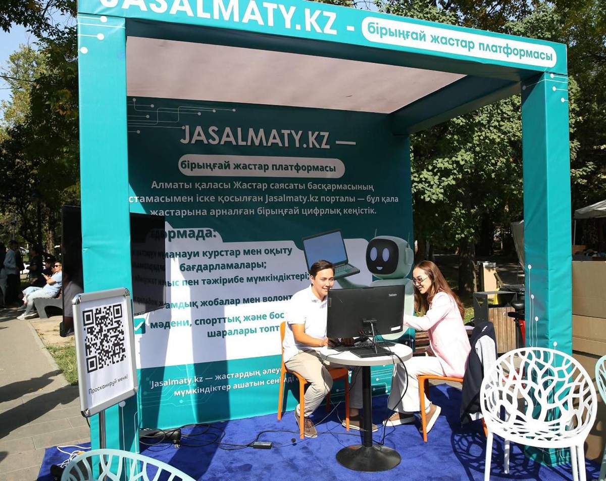 Жүйелі шаралар мен атаулы қолдау: Алматыда NEET-жастар саны азайды