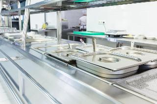 Прокуратура выявила нарушения в столовых 70 школ 
