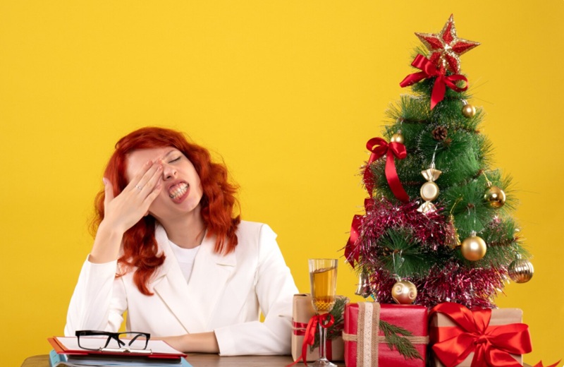 Бессонные ночи и застолья: как помочь организму восстановиться