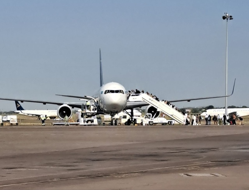 Шутка о бомбе в аэропорту Астаны: врача «Кайрата» сняли с рейса после матча с «Тоболом»