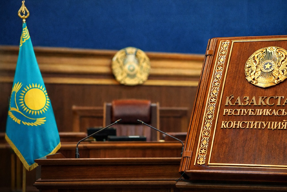 10 распространённых ложных утверждений о новой Конституции: анализ текста и фактов