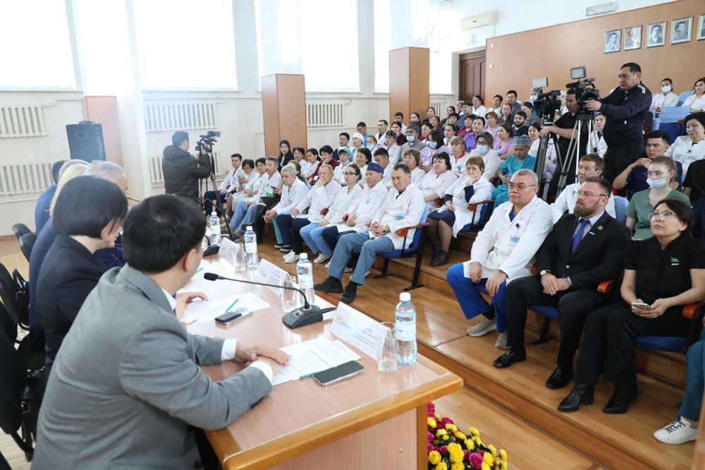 Жаңа Конституция: Алматыда талқылау өтті