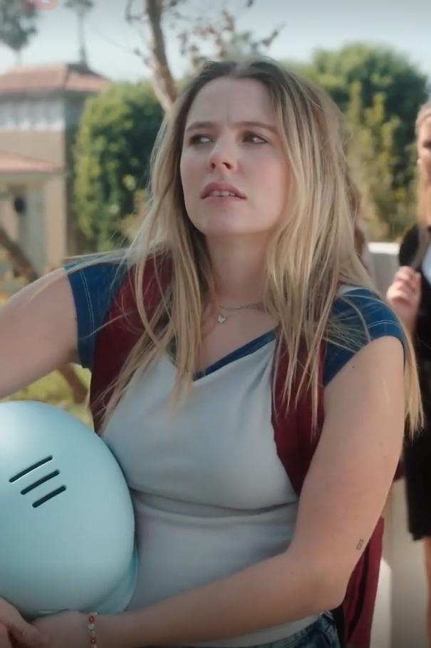 мини-драма "Богатая наследница: тайная жизнь нищенки"