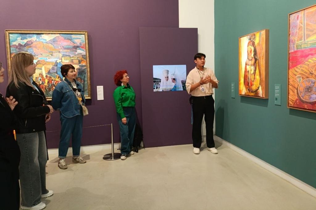В рамках XXII PR-Форума прошла экскурсию по Almaty Museum of Arts