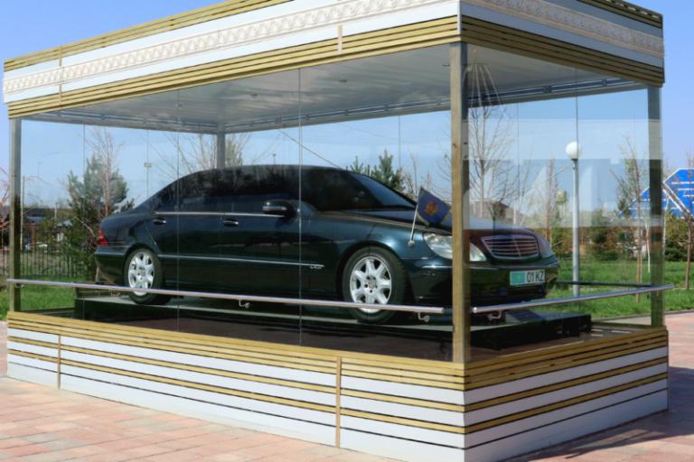 Бронированный Mercedes
