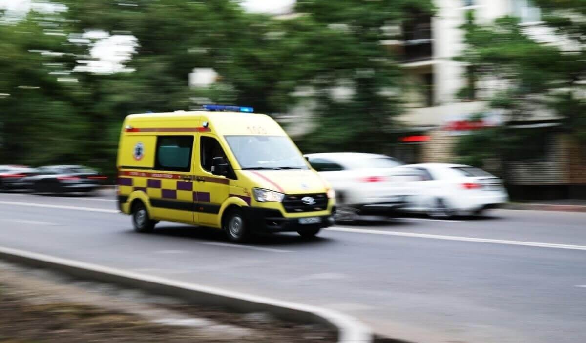 Шымкентте жедел жәрдем қозғалысы картадан көрсетілген сервис интерфейсі